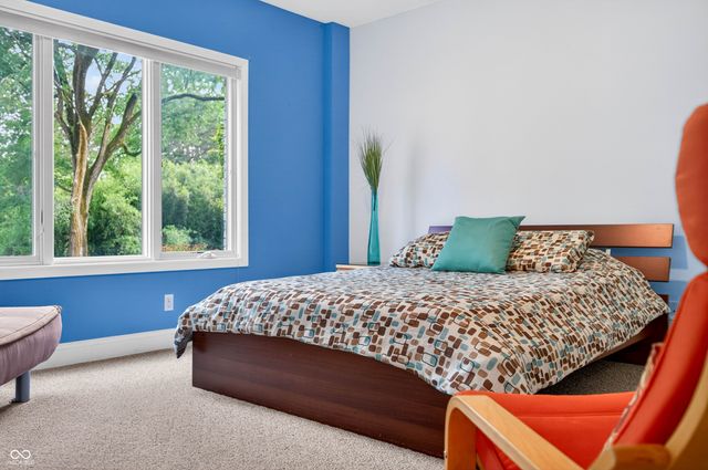 3355 W Carr Hill Road, Columbus, IN 47201
