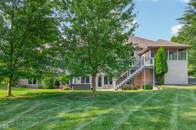 3355 W Carr Hill Road, Columbus, IN 47201