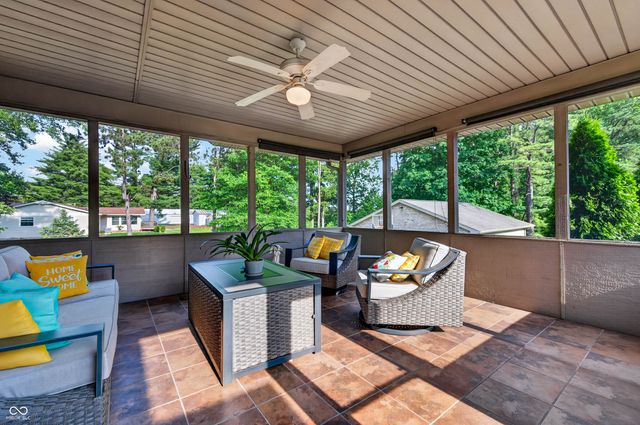 3355 W Carr Hill Road, Columbus, IN 47201