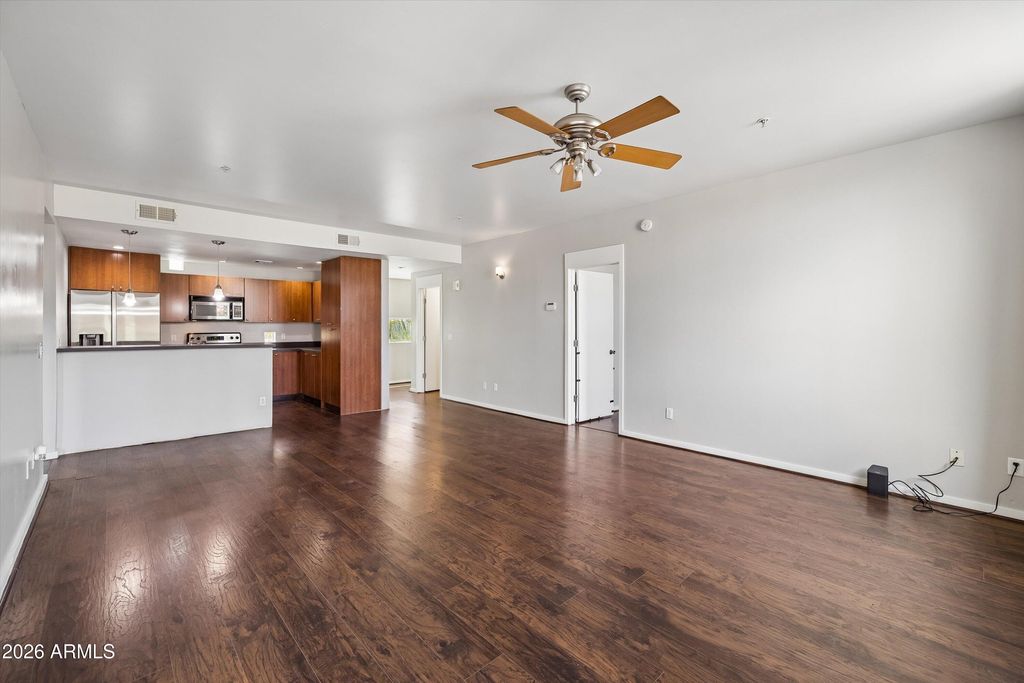 1111 W UNIVERSITY Drive 2011, Tempe, AZ 85281 — photo 2