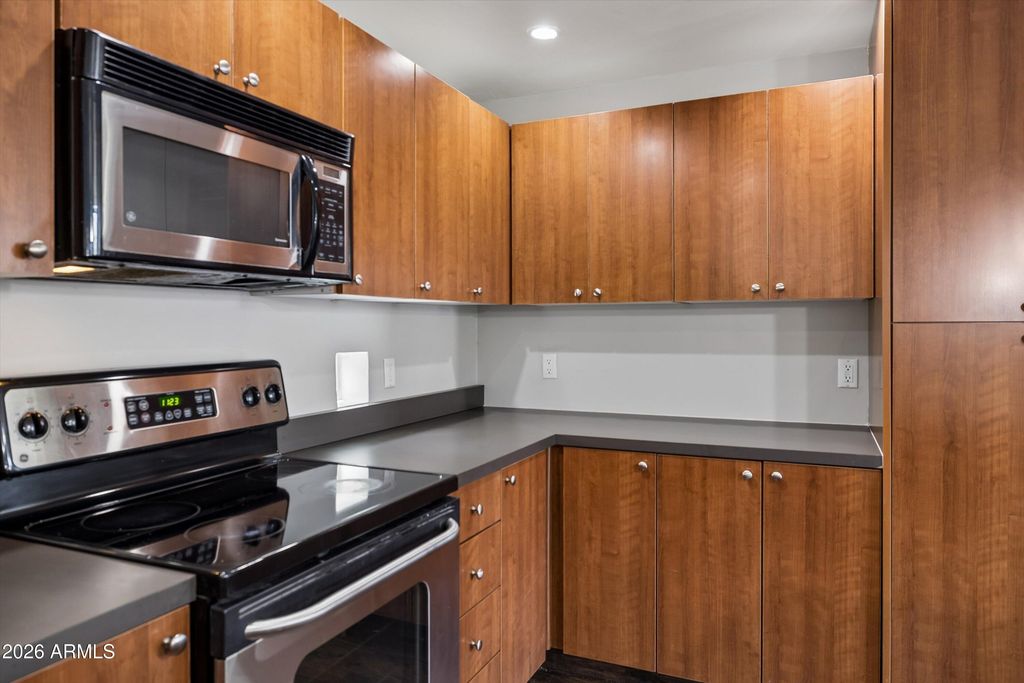 1111 W UNIVERSITY Drive 2011, Tempe, AZ 85281 — photo 5