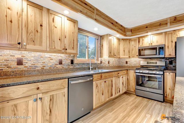 12941 Summer Circle, Anchorage, AK 99516