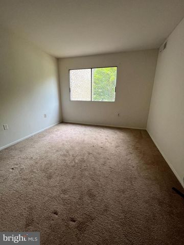 12701 DARA DR #204, Woodbridge, VA 22192