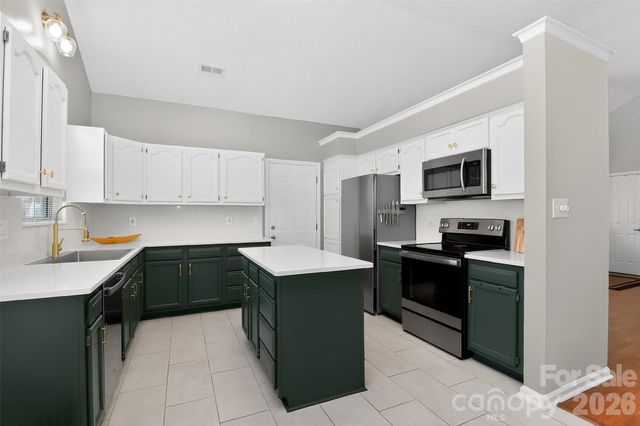 10631 Jardin Way, Charlotte, NC 28215