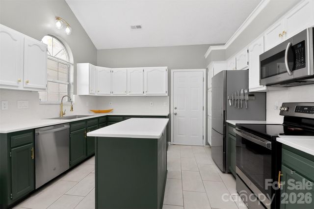 10631 Jardin Way, Charlotte, NC 28215