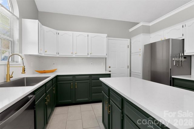 10631 Jardin Way, Charlotte, NC 28215