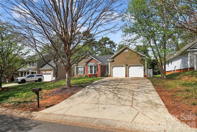 10631 Jardin Way, Charlotte, NC 28215