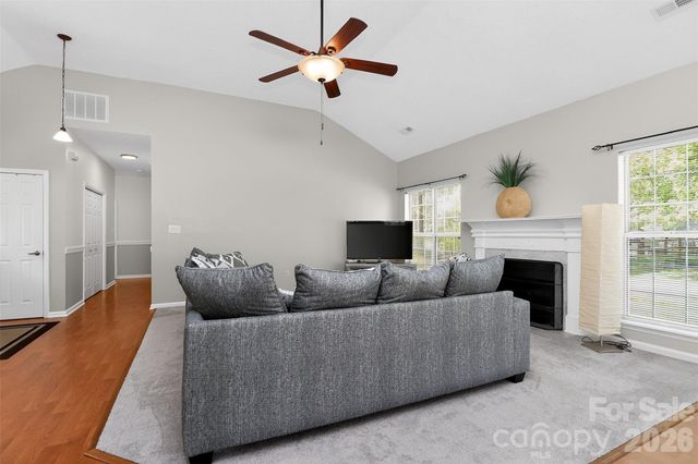 10631 Jardin Way, Charlotte, NC 28215