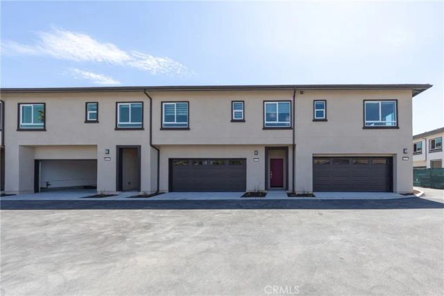 8187 Amerena Way, Fontana, CA 92335