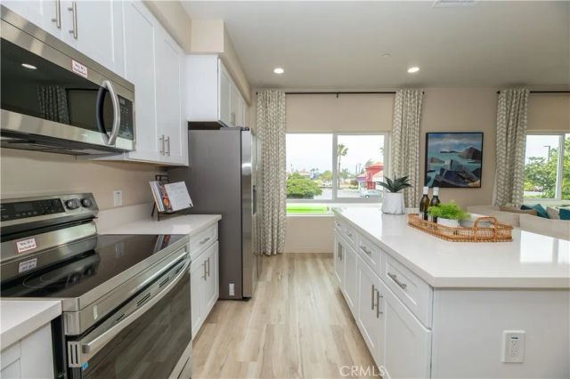 8187 Amerena Way, Fontana, CA 92335