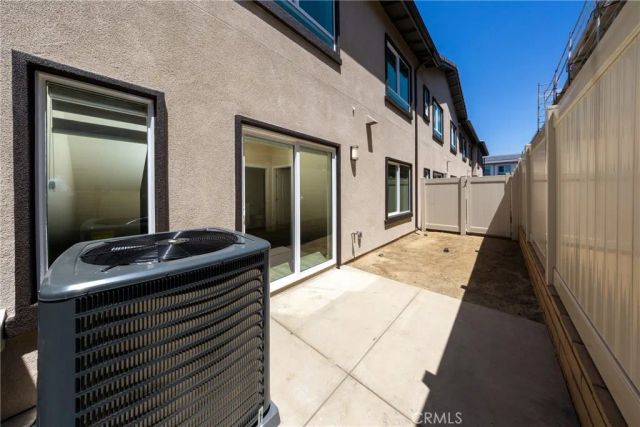 8187 Amerena Way, Fontana, CA 92335