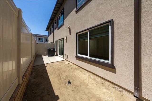 8187 Amerena Way, Fontana, CA 92335
