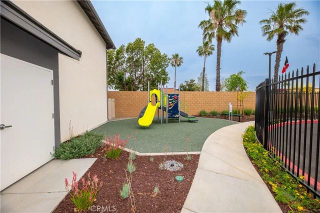 8187 Amerena Way, Fontana, CA 92335
