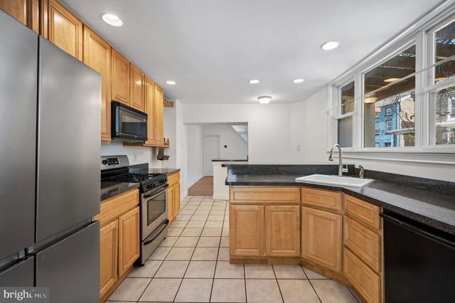 447 DUPONT ST, Philadelphia, PA 19128