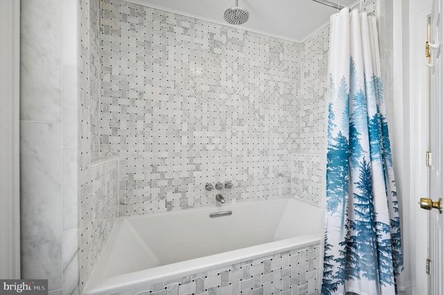 447 DUPONT ST, Philadelphia, PA 19128