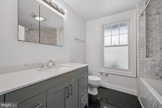 447 DUPONT ST, Philadelphia, PA 19128