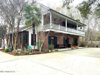 48 Fairway Drive, Natchez, MS 39120