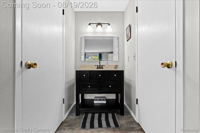 42142 Roscommon Street, Northville, MI 48167