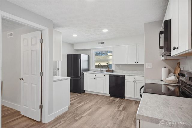 32 W Main Street, Phillipsburg, OH 45354