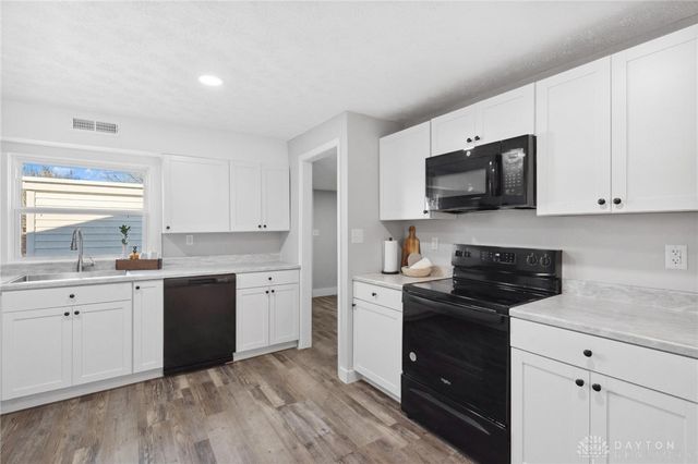 32 W Main Street, Phillipsburg, OH 45354
