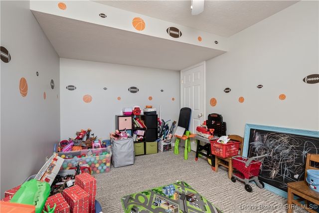 1704 Sterling Oaks Drive, Sellersburg, IN 47172