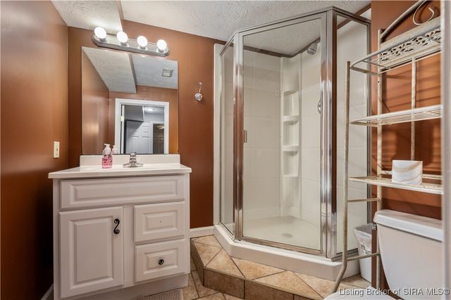 1704 Sterling Oaks Drive, Sellersburg, IN 47172