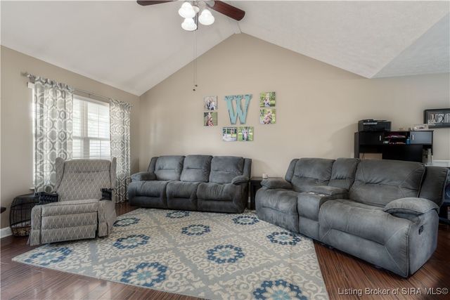 1704 Sterling Oaks Drive, Sellersburg, IN 47172