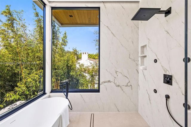 325 W 63rd St, Miami Beach, FL 33141