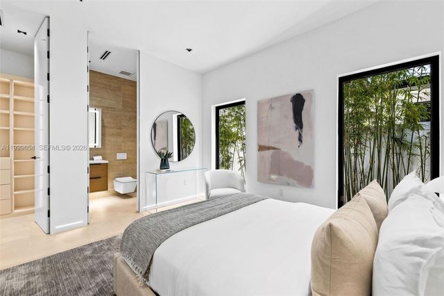 325 W 63rd St, Miami Beach, FL 33141