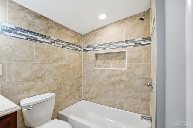 6271 Betts Avenue, North College Hill, OH 45224