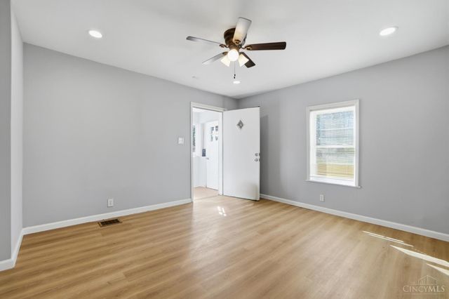 6271 Betts Avenue, North College Hill, OH 45224