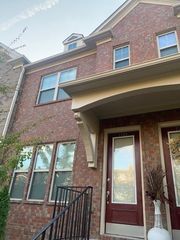 1749 Breyerton NE Drive, Atlanta, GA 30329