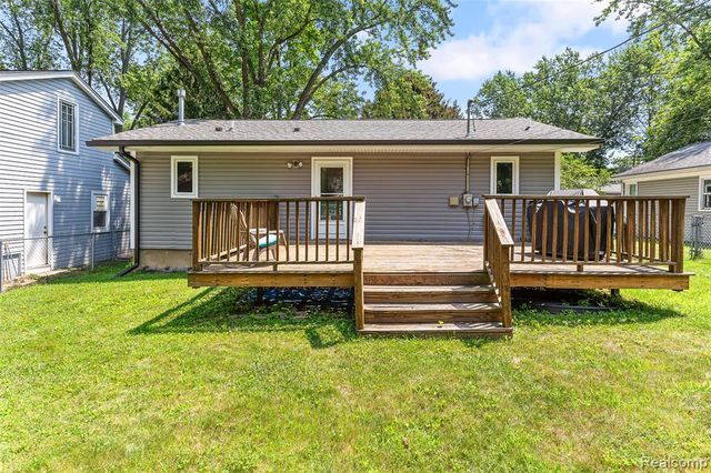 3322 Royal Boulevard, Commerce Twp, MI 48382