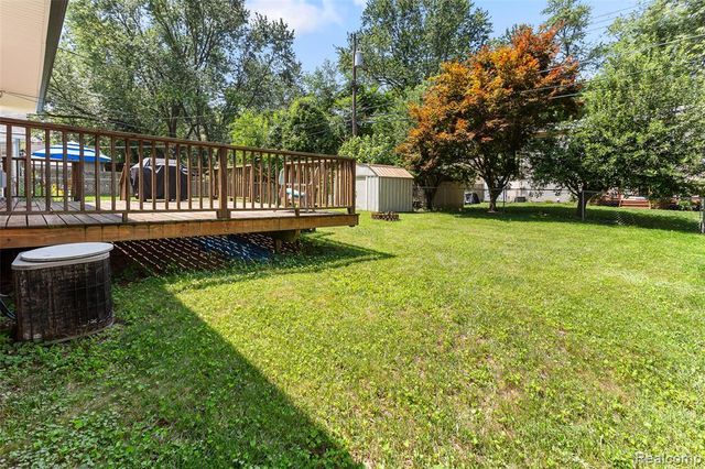 3322 Royal Boulevard, Commerce Twp, MI 48382