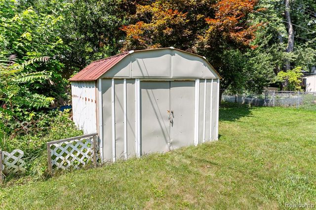 3322 Royal Boulevard, Commerce Twp, MI 48382