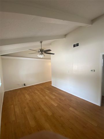 6710 Circle S RD B, Austin, TX 78745