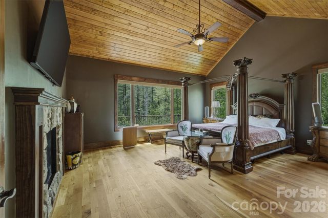 5613 Rocky Falls Lane 151, Lenoir, NC 28645