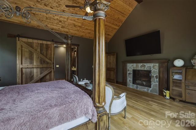 5613 Rocky Falls Lane 151, Lenoir, NC 28645