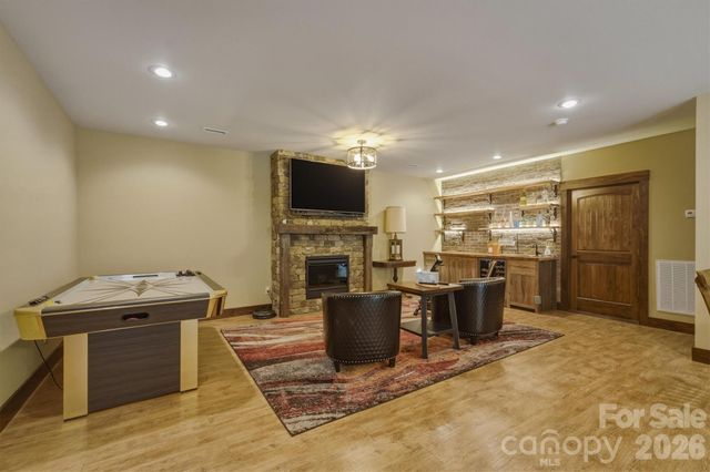5613 Rocky Falls Lane 151, Lenoir, NC 28645