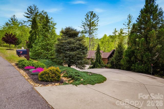 5613 Rocky Falls Lane 151, Lenoir, NC 28645