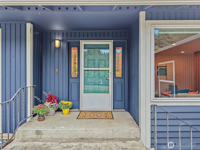 13020 158th Avenue SE, Renton, WA 98059