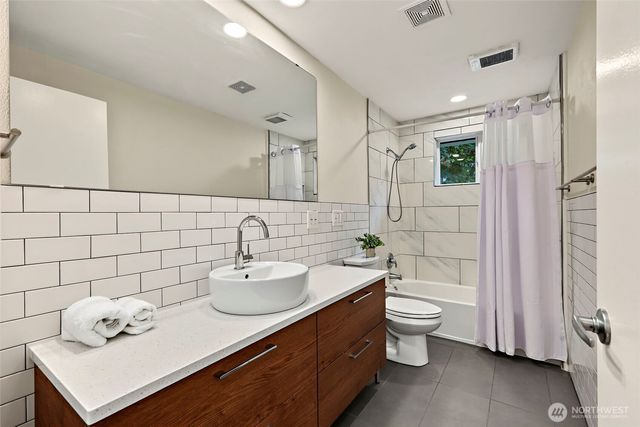 13020 158th Avenue SE, Renton, WA 98059