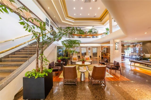 2045 Kalakaua Avenue 611, Honolulu, HI 96815