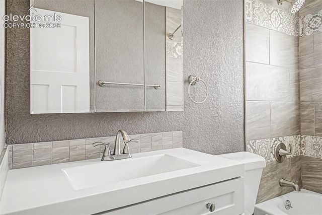 3135 Starlight Circle, Colorado Springs, CO 80916