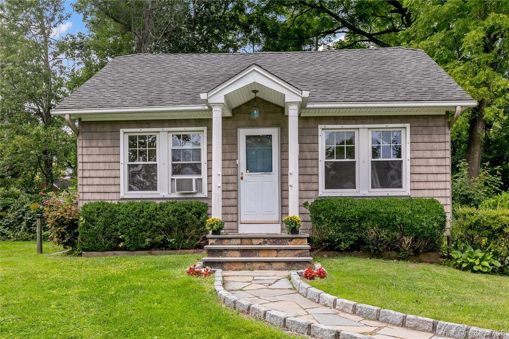 2070 Hamblyn Street, Yorktown Heights, NY 10598 — exterior