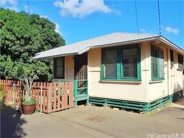 84-916 Hanalei Street, Waianae, HI 96792