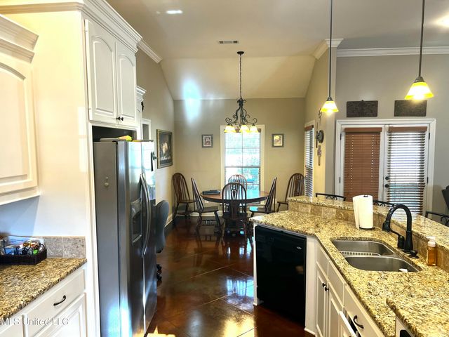 506 Orchard Brook Court, Florence, MS 39073