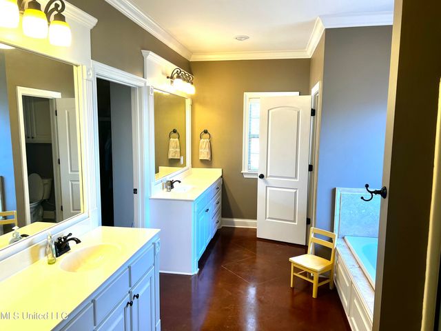 506 Orchard Brook Court, Florence, MS 39073