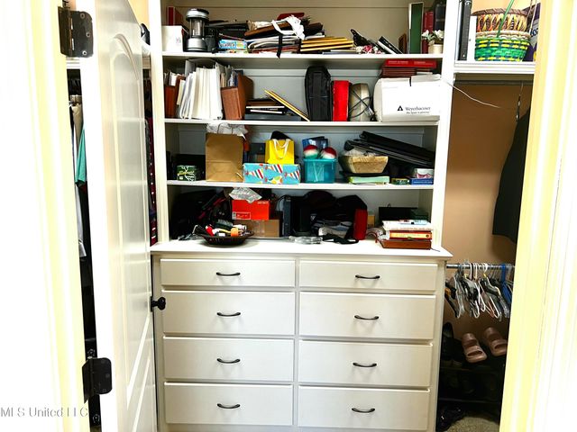 506 Orchard Brook Court, Florence, MS 39073