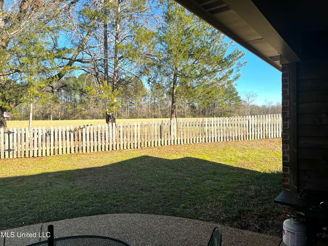 506 Orchard Brook Court, Florence, MS 39073